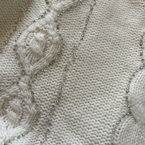 Sweater - Picture 6 of 6